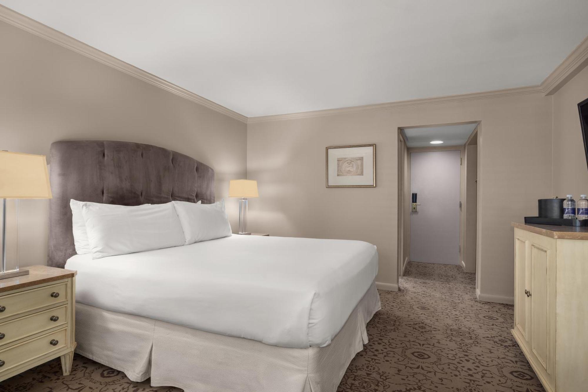 Dauphine Orleans Hotel 3*